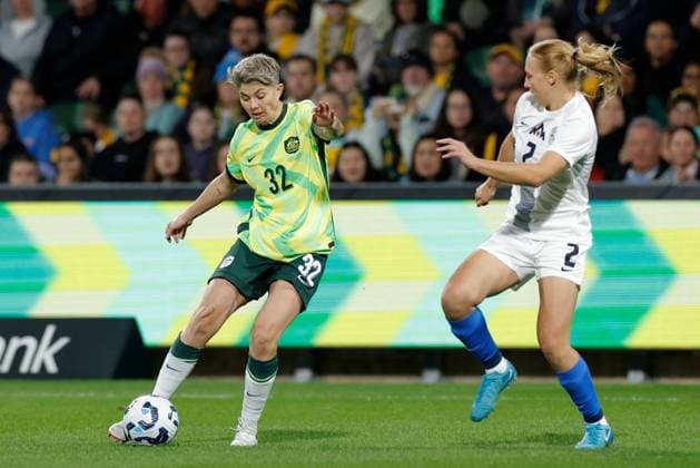 SOCCER AUSTRALIA SLOVENIA, Michelle Heyman of Australia under pressure from Lana Golob of Slovenia during the Women s friendly international soccer match between Australia and Slovenia at HBF Park in Perth, Sunday, June 29, 2025. ( NO ARCHIVING, EDITORIAL USE ONLY PERTH WESTERN AUSTRALIA AUSTRALIA  Copyright: xRICHARDxWAINWRIGHTx 20250629174949224230