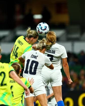 Alanna Kennedy (14 Australia) , Dominika ÄaonÄ (10 Slovenia)Lana Golob (2 Slovenia) going for a header during the Women?s International Friendly, Länderspiel, Nationalmannschaft game between Australia and Slovenia at HBF Park in Perth, Australia. (Ramiro Larguia SPP) Copyright: xRamiroxLarguiax xSPPx spp-en-RaLaSp-AUSvsSLO0033