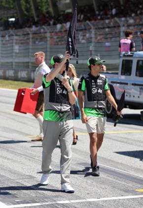 29.06.2025, Red Bull Ring, Spielberg, Formel 1 Großer Preis von Österreich 2025 , im Bild Nico Hülkenberg (DEU), Stake F1 Team Kick Sauber und Gabriel Bortoleto (BRA), Stake F1 Team Kick Sauber bei der Fahrerparade. (Photo by Alessandro Martellotta Hasan Bratic DeFodi Images)