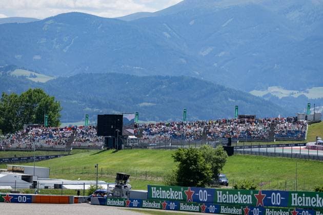 Formel 1, GP Österreich in Spielberg, Fahrerparade FORMULA 1 - GP of Austria 2025 SPIELBERG,AUSTRIA,29.JUN.25 - MOTORSPORTS, FORMULA 1 - Grand Prix of Austria, Red Bull Ring, drivers parade. Image shows the Steiermark grandstand.  GEPAxpictures xMatthiasxTrinkl