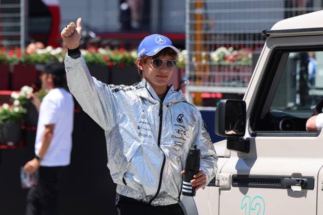 Formel 1, GP Österreich in Spielberg, Fahrerparade Andrea Kimi Antonelli (Mercedes AMG Petronas Formula One Team, 12), Drivers Parade, Fahrerparade, Grosser Preis von Oesterreich, Motorsport, Herren, Formel 1, 29.06.2025 Spielberg Steiermark Oesterreich
