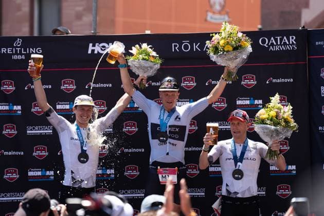 Sport Themen der Woche KW26 Sport Bilder des Tages 29.06.2025, xhfmx, Ironman European Championship, EM, Europameisterschaft Ironman Frankfurt 2025 Die drei besten Athleten beim Ironman auf dem Podest: Auf Platz 1 Kristian Blummenfelt, auf Platz 2 Kristian Hongenhaug und auf Platz 3 Casper Nicolai Sagevik Stornes (DFL DFB REGULATIONS PROHIBIT ANY USE OF PHOTOGRAPHS as IMAGE SEQUENCES and or QUASI-VIDEO) Frankfurt am Main *** 29 06 2025, xhfmx, Ironman European Championship, Ironman Frankfurt 2025 The three best athletes on the podium at the Ironman In 1st place Kristian Blummenfelt, in 2nd place Kristian Hongenhaug and in 3rd place Casper Nicolai Sagevik Stornes DFL DFB REGULATIONS PROHIBIT ANY USE OF PHOTOGRAPHS as IMAGE SEQUENCES and or QUASI VIDEO Frankfurt am Main