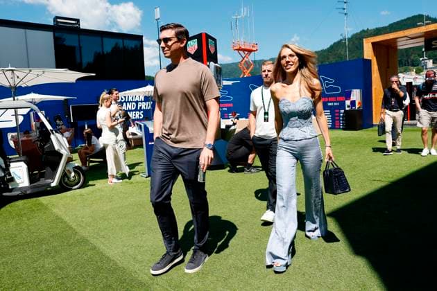29.06.2025, xsvx, Motorsport FIA Formel 1, Grand Prix von Österreich v.l. Mark Mateschitz und Victoria Swarovski (FIA REGULATIONS PROHIBIT ANY USE OF PHOTOGRAPHS as IMAGE SEQUENCES and or QUASI-VIDEO) Zeltweg-Spielberg
