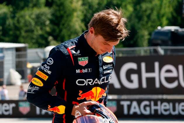 29.06.2025, xsvx, Motorsport FIA Formel 1, Grand Prix von Österreich v.l. Max Verstappen (Oracle Red Bull Racing) Startnummer 1 nach dem Unfall mit Andrea Kimi Antonelli (Mercedes AMG Petronas) Startnummer 12 (FIA REGULATIONS PROHIBIT ANY USE OF PHOTOGRAPHS as IMAGE SEQUENCES and or QUASI-VIDEO) Zeltweg-Spielberg