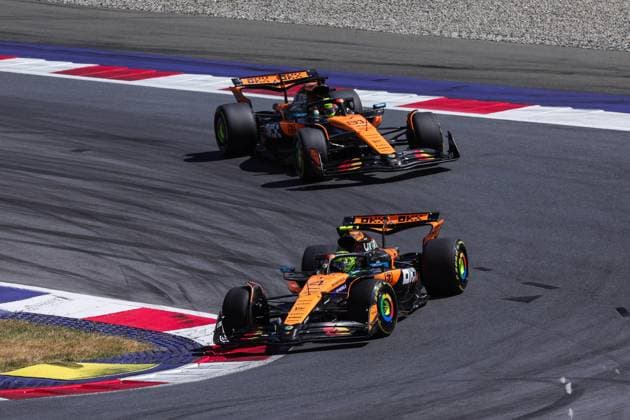 F1 - AUSTRIAN GRAND PRIX 2025 04 NORRIS Lando (gbr), McLaren F1 Team MCL39, action and 81 PIASTRI Oscar (aus), McLaren F1 Team MCL39, action during the Formula 1 MSC Cruises Austrian Grand Prix 2025, 11th round of the 2025 FIA Formula One World Championship, WM, Weltmeisterschaft from June 27 to 29, 2025 on the Red Bull Ring, in Spielberg, Austria - SpielbergAustria Copyright: xFLORENTxGOODENx