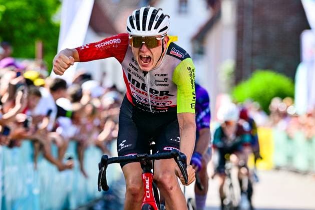 Bilder des Jahres 2025, Sport 06 Juni Sport Themen der Woche KW26 Sport Bilder des Tages Georg ZIMMERMANN Deutscher Meister Straßenrennen Männer Elite Rad DM 2025 Georg ZIMMERMANN (IntermarchÃ - Wanty) Deutscher Meister vor Felix ENGELHARDT (Team Jayco AlUla) und AntonSCHIFFER (BIKE AID) Straßenrennen Männer Elite Deutsche Meisterschaft im Radsport 2025 Rad DM 27. Juni 2025 Deutsche Straßen-Meisterschafte. Kaiserslautern, Ramstein, Linden *** Georg ZIMMERMANN German Champion Road Race Men Elite Cycling DM 2025 Georg ZIMMERMANN IntermarchÃ Wanty German Champion ahead of Felix ENGELHARDT Team Jayco AlUla and AntonSCHIFFER BIKE AID Road Race Men Elite German Cycling Championship 2025 Cycling DM June 27, 2025 German Road Championship Kaiserslautern, Ramstein, Linden