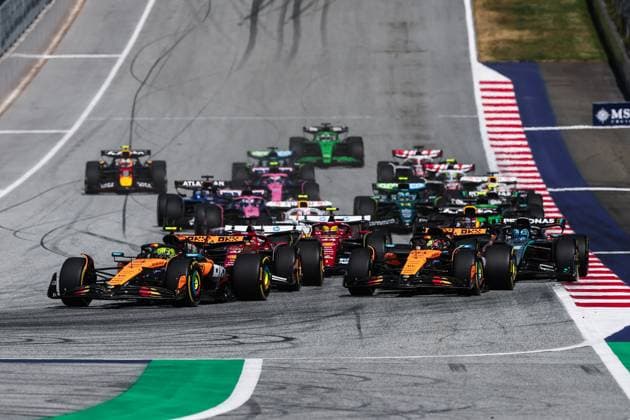 Start, 4 Lando Norris (GBR, McLaren F1 Team), 81 Oscar Piastri (AUS, McLaren F1 Team), 16 Charles Leclerc (MCO, Scuderia Ferrari HP), F1 Grand Prix of Austria at Red Bull Ring on June 29, 2025 in Spielberg, Austria. (Photo by HOCH ZWEI) Spielberg Austria