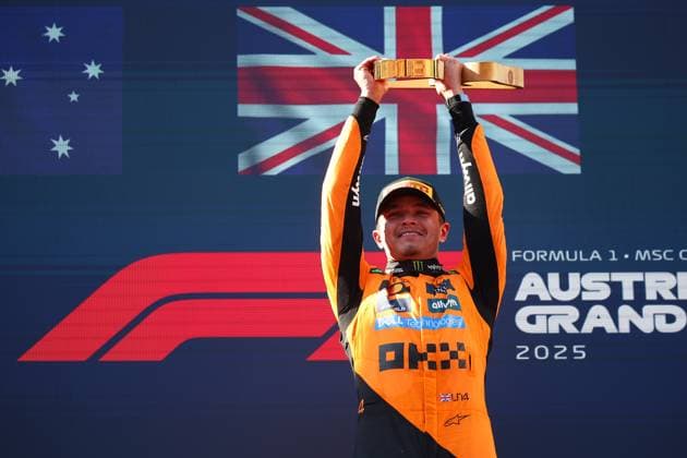 Bilder des Jahres 2025, Sport 06 Juni Sport Bilder des Tages F1 Gran Prix of Austria Lando Norris of McLaren Formula 1 Team celebrates on the podium at the end of F1 Grand Prix of Austria at Redbull Ring on June 29 2025 in Spielberg, Austria. Spielberg Redbull Ring Austria Copyright: xBasilex