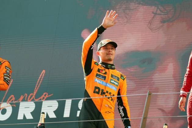 Formel 1 Grosser Preis von Oesterreich 2025 Formel 1 Grosser Preis von Oesterreich 2025 - Red Bull Ring 27. - 29. Juni 2025 FIA - Formel 1 - WM - Großer Preis Oesterreich - 2025 Im Bild: Lando Norris (GBR) gewinnt am Red Bull Ring Copyright: xBEAUTIFULxSPORTS Bernhardtx