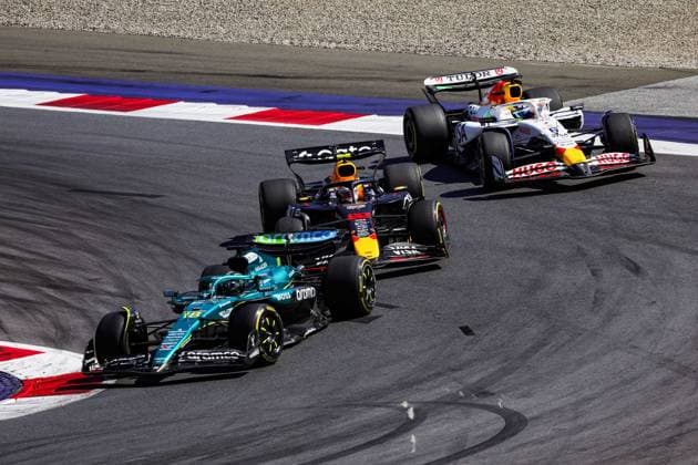 F1 - AUSTRIAN GRAND PRIX 2025 18 STROLL Lance (can), Aston Martin F1 Team AMR25, 22 TSUNODA Yuki (jap), Red Bull Racing RB21, 06 HADJAR Isack (fra), Visa Cash App RB F1 Team VCARB02, action during the Formula 1 MSC Cruises Austrian Grand Prix 2025, 11th round of the 2025 FIA Formula One World Championship, WM, Weltmeisterschaft from June 27 to 29, 2025 on the Red Bull Ring, in Spielberg, Austria - SpielbergAustria Copyright: xFLORENTxGOODENx