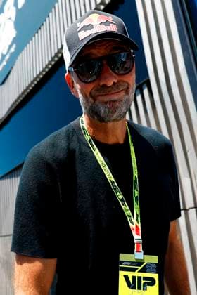 29.06.2025, xsvx, Motorsport FIA Formel 1, Grand Prix von Österreich v.l. Jürgen Juergen Klopp mit Basecap Cap Mütze von Red Bull (FIA REGULATIONS PROHIBIT ANY USE OF PHOTOGRAPHS as IMAGE SEQUENCES and or QUASI-VIDEO) Zeltweg-Spielberg