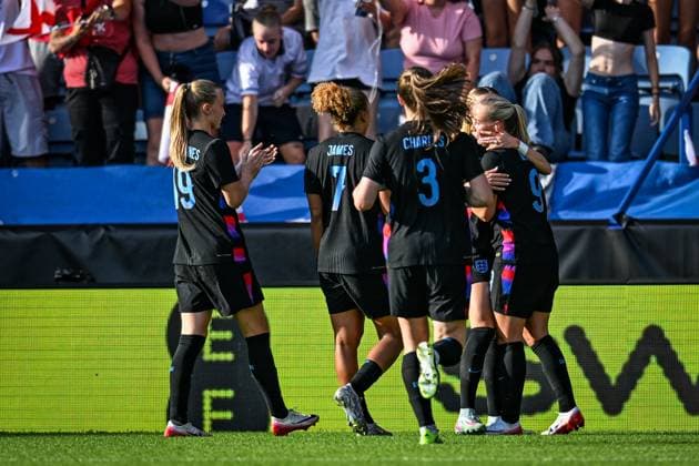 29th June 2025; King Power Stadium, Leicester, England; Womens International Football Friendly, England versus Jamaica; Beth Mead of England celebrates with her team after scoring in the 6th minute of added time to make the score 7-0  ActionPlus12807156 GodfreyxPitt