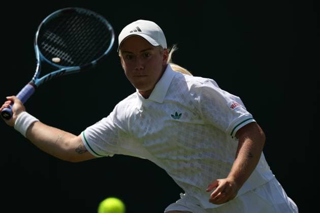 June 30, 2025, London, Celestynow, United Kingdom: SONAY KARTAL of United Kingdom during the match against J. Ostapenko of Latvia in the first round of Championships 2025 at Wimbledon AELTC in London. London United Kingdom - ZUMAc278 20250630_zsp_c278_004 Copyright: xMarcinxCholewinskix