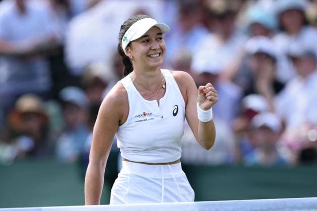 Sport Bilder des Tages Eva Lys (GER), Damen Einzel, Ladies Singles Tennis - Wimbledon 2025 - Grand Slam ITF ATP, Tennis Herren WTA, Tennis Damen - AELTC - London - - Great Britain - 30 June 2025. Copyright: xJuergenxHasenkopfx