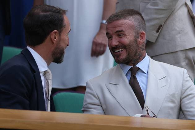 TENIS WIMBLEDON 2025 LONDYN 300625 N Z SIR GARETH SOUTHGATE I SIR DAVID BECKHAM W ROYAL BOX NA KORCIE CENTRALNYM OBIEKTU ALL ENGLAND LAWN TENNIS AND CROQUET CLUB MARCIN CHOLEWINSKI NEWSPIX.PL TENNIS WIMBLEDON 2025 LONDON 30062025 SIR GARETH SOUTHGATE I SIR DAVID BECKHAM IN THE ROYAL BOX ON THE CENTRE COURT IN ALL ENGLAND LAWN TENNIS AND CROQUET CLUB NEWSPIX.PL --- newspix.pl 