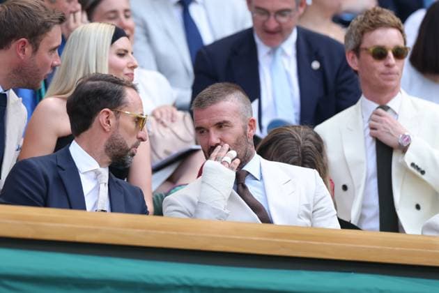 TENIS WIMBLEDON 2025 LONDYN 300625 N Z SIR GARETH SOUTHGATE I SIR DAVID BECKHAM W ROYAL BOX NA KORCIE CENTRALNYM OBIEKTU ALL ENGLAND LAWN TENNIS AND CROQUET CLUB MARCIN CHOLEWINSKI NEWSPIX.PL TENNIS WIMBLEDON 2025 LONDON 30062025 SIR GARETH SOUTHGATE I SIR DAVID BECKHAM IN THE ROYAL BOX ON THE CENTRE COURT IN ALL ENGLAND LAWN TENNIS AND CROQUET CLUB NEWSPIX.PL --- newspix.pl 