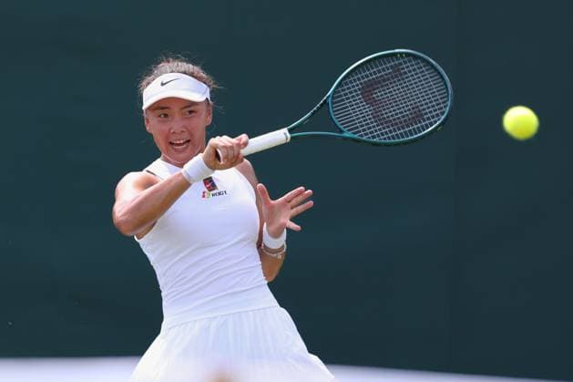 Yue Yuan (CHN), Damen Einzel, Ladies Singles Tennis - Wimbledon 2025 - Grand Slam ITF ATP, Tennis Herren WTA, Tennis Damen - AELTC - London - - Great Britain - 30 June 2025. Copyright: xJuergenxHasenkopfx