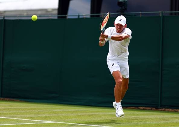 Alex de Minaur during his first round match Wimbledon Tennis Championships, Day 2, The All England Lawn Tennis and Croquet Club, London, UK - 01 Jul 2025London The All England Lawn Tennis and United Kingdom  Copyright: xJamesxMarsh Shutterstockx 15380418x