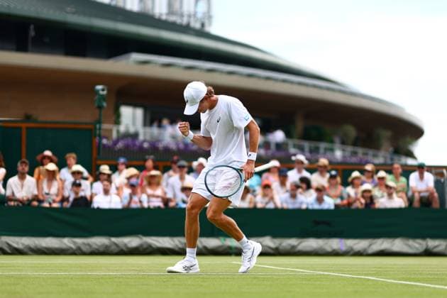Alex de Minaur during his first round match Wimbledon Tennis Championships, Day 2, The All England Lawn Tennis and Croquet Club, London, UK - 01 Jul 2025London The All England Lawn Tennis and United Kingdom  Copyright: xJamesxMarsh Shutterstockx 15380418aa