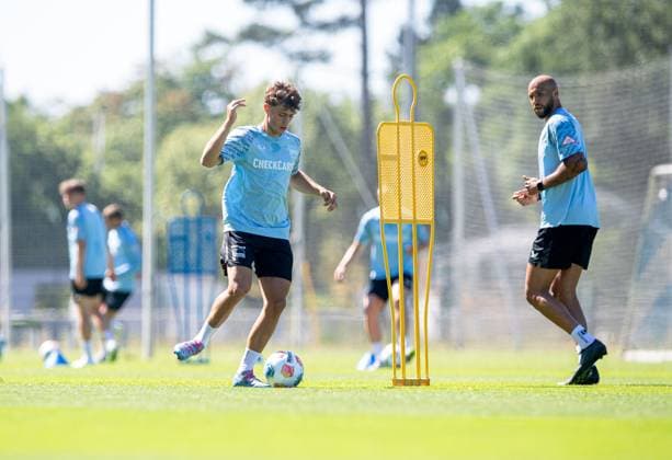 Fussball, Herren, Saison 2025 26, 2. Bundesliga, Hertha BSC, Training, v.l. Maurice Krattenmacher (Hertha BSC), John Anthony Brooks (Hertha BSC), 01.07. 2025,