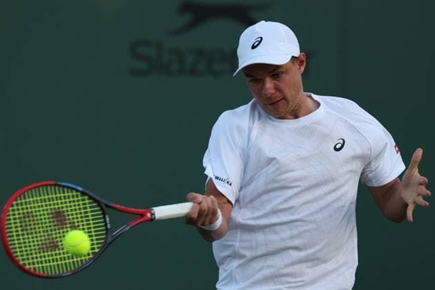 TENIS WIMBLEDON 2025 LONDYN 300625 N Z KAMIL MAJCHRZAK W TRAKCIE MECZU PIERWSZEJ RUNDY MARCIN CHOLEWINSKI NEWSPIX.PL TENNIS WIMBLEDON 2025 LONDON 30062025 KAMIL MAJCHRZAK DURING THE MATCH IN THE FIRST ROUND NEWSPIX.PL --- newspix.pl 