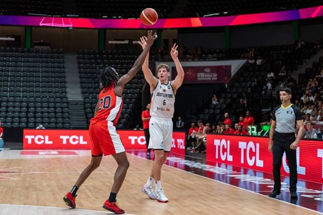 Lausanne, Switzerland, July 1st 2025: Hannes Steinbach (6 Germany) attempting a pass, defended by Onyx Nnani (20 Canada) during the FIBA U19 Basketball World Cup 2025 group stage game between Germany and Canada at Vaudoise Arena in Lausanne, Switzerland. (Pierre-Adrien Lagrange SPP) Copyright: xPierre-AdrienxLagrangex xSPPx spp-en-PiLaSp-PAL-GER-CAN-FIBAU19-20250701-24