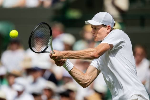 250701 Jannik Sinner of Italy competes in a first round singles tennis match during day 2 of Wimbledon on July 1, 2025 in London. Photo: Petter Arvidson BILDBYRAN kod PA PA1045 tennis wimbledon day 2 bbeng italien Copyright: PETTERxARVIDSON BB250701PA023