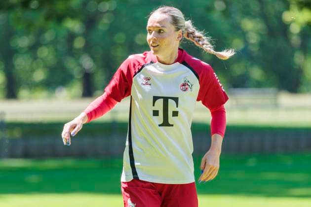 Trainingsauftakt, 1. FC Köln Frauen; 01.07.2025 Lisa Schmitz (1. FC Köln, 1) beim Trainigsauftakt der 1. FC Köln Frauen am 01.07.2025 am Geißbockheim in Köln Copyright: xBEAUTIFULxSPORTS Meuselx