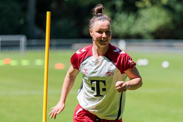 Trainingsauftakt, 1. FC Köln Frauen; 01.07.2025 Marina Hegering (1. FC Köln, 33) beim Trainigsauftakt der 1. FC Köln Frauen am 01.07.2025 am Geißbockheim in Köln Copyright: xBEAUTIFULxSPORTS Meuselx