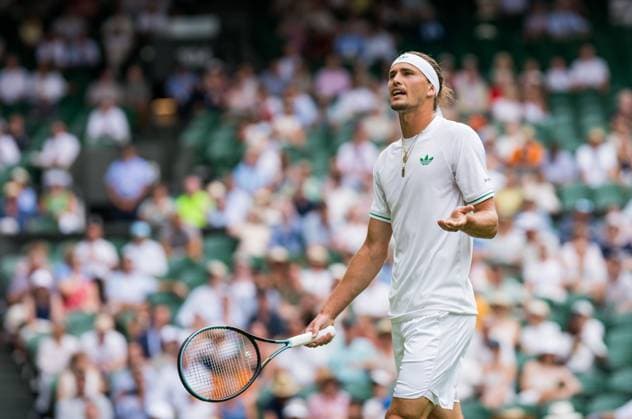 250701 Alexander Zverev of Germany reacts in a first round singles tennis match during day 2 of Wimbledon on July 1, 2025 in London. Photo: Petter Arvidson BILDBYRAN kod PA PA1045 tennis wimbledon day 2 bbeng depp Copyright: PETTERxARVIDSON BB250701PA034