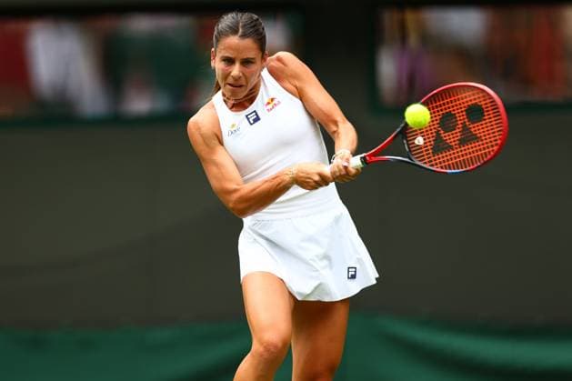 Emma Navarro during her first round match Wimbledon Tennis Championships, Day 2, The All England Lawn Tennis and Croquet Club, London, UK - 01 Jul 2025London The All England Lawn Tennis and United Kingdom  Copyright: xJamesxMarsh Shutterstockx 15380418co