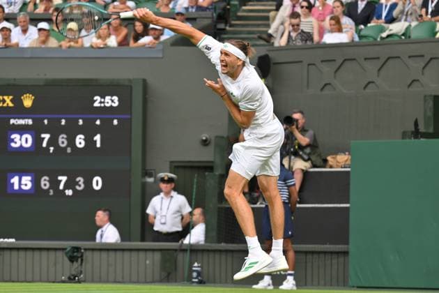 Wimbledon Tennis Championships - Day 2 LONDON, ENGLAND - JULY 01: Alexander Zverev of Germany plays in the Men’s singles first round match against Arthur Rinderknech of France (not seen) during day one of The Championships Wimbledon 2025 at All England Lawn Tennis and Croquet Club on July 01, 2025 in London, England. Ray Tang Anadolu London United Kingdom. Editorial use only. Please get in touch for any other usage.  Copyright: x2025xAnadoluxRayxTangx