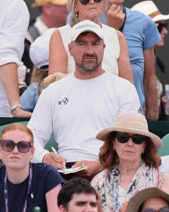 Ella Seidel Trainer, coach Lars Uebel auf der Tribuene, Damen Einzel, Ladies Singles Tennis - Wimbledon 2025 - Grand Slam ITF ATP, Tennis Herren WTA, Tennis Damen - AELTC - London - - Great Britain - 1 July 2025. Copyright: xJuergenxHasenkopfx
