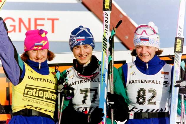 950205 Skidor, Svenska Skidspelen, damer, 10 km, klassiskt: Prispallen fr. v Jelena Välbe, Ryssland tvaa, Nina Gavriljuk, Ryssland etta och Larisa Lasutina, Ryssland trea, *** 950205 Skiing, Swedish Skiing Games, women, 10 km, classic The prize podium from left Jelena Välbe, Russia two, Nina Gavriljuk, Russia one and Larisa Lasutina, Russia three,  Copyright: BILDBYRAN BB950205BB036