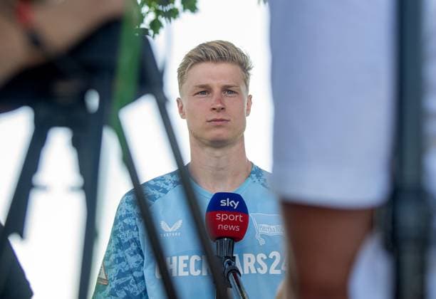 Fussball, Herren, Saison 2025 26, 2. Bundesliga, Hertha BSC, Training, Medienrunde mit Julian Eitschberger (Hertha BSC), 02.07. 2025,