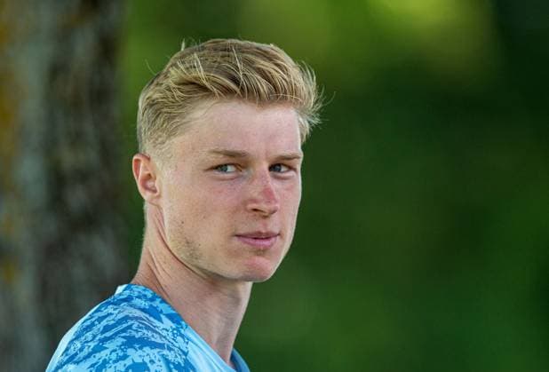 Fussball, Herren, Saison 2025 26, 2. Bundesliga, Hertha BSC, Training, Medienrunde mit Julian Eitschberger (Hertha BSC), 02.07. 2025,
