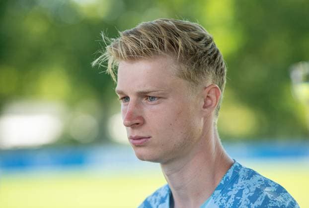 Fussball, Herren, Saison 2025 26, 2. Bundesliga, Hertha BSC, Training, Medienrunde mit Julian Eitschberger (Hertha BSC), 02.07. 2025,