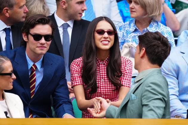 Tom Daley, Olivia Rodrigo and Louis Partridge in the Royal Box on Centre Court Wimbledon Tennis Championships, Day 3, The All England Lawn Tennis and Croquet Club, London, UK - 02 Jul 2025London The All England Lawn Tennis and United Kingdom  Copyright: xJavierxGarcia Shutterstockx 15381941g