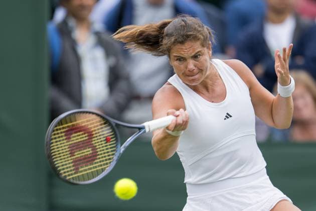 250702 Ulrikke Eikeri of Norway competes in a second round singles tennis match during day 3 of Wimbledon on July 2, 2025 in London . Photo: Petter Arvidson BILDBYRAN kod PA PA1047 tennis wimbledon day 3 bbeng jubel Copyright: PETTERxARVIDSON BB250702PA025