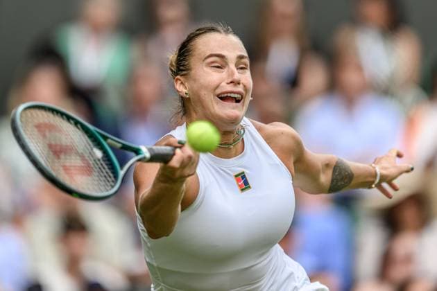 250702 Aryna Sabalenka competes in a second round singles tennis match during day 3 of Wimbledon on July 2, 2025 in London . Photo: Petter Arvidson BILDBYRAN kod PA PA1047 tennis wimbledon day 3 bbeng Copyright: PETTERxARVIDSON BB250702PA050