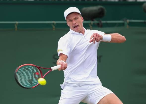 Jenson Brooksby, Herren Einzel, Men s Singles Tennis - Wimbledon 2025 - Grand Slam ITF ATP, Tennis Herren WTA, Tennis Damen - AELTC - London - - Great Britain - 2 July 2025. Copyright: xJuergenxHasenkopfx