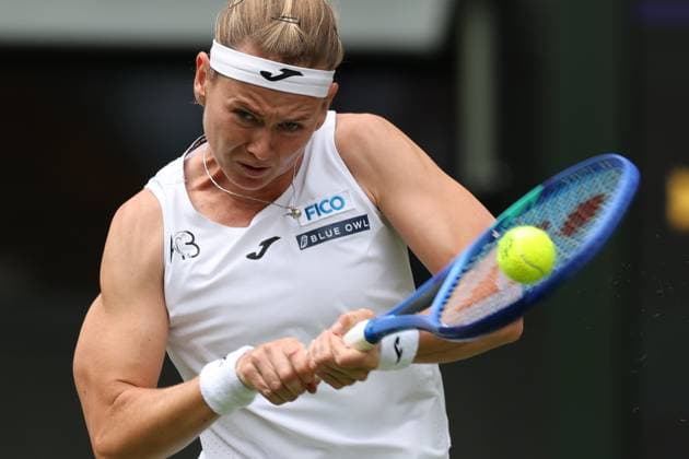 July 2, 2025, London, Celestynow, England: MARIE BOUZKOVA of Czech Republic during the match against A. Sabalenka in the second round of Championships 2025 at Wimbledon AELTC in London. London England - ZUMAc278 20250702_zsp_c278_058 Copyright: xMarcinxCholewinskix