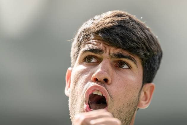 250702 Carlos Alcaraz of Spain celebrates in a second round singles tennis match during day 3 of Wimbledon on July 2, 2025 in London . Photo: Petter Arvidson BILDBYRAN kod PA PA1047 tennis wimbledon day 3 bbeng jubel Copyright: PETTERxARVIDSON BB250702PA074