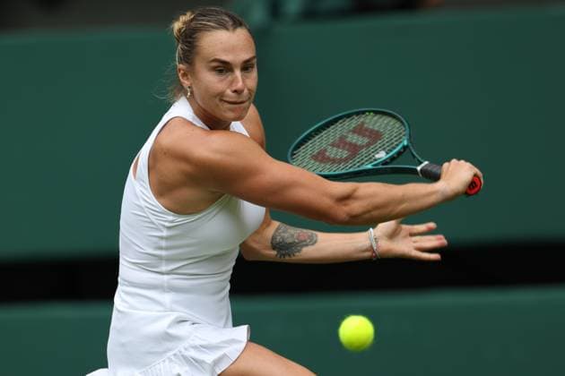 TENIS WIMBLEDON 2025 LONDYN 020725 N Z ARYNA SABALENKA W TRAKCIE MECZU DRUGIEJ RUNDY MARCIN CHOLEWINSKI NEWSPIX.PL TENNIS WIMBLEDON 2025 LONDON 02072025 ARYNA SABALENKA DURING THE MATCH IN THE SECOND ROUND NEWSPIX.PL --- newspix.pl 