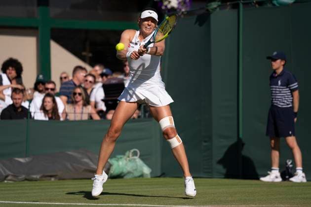 Dalma Galfi during her Wimbledon 2025 Women?s Singles second round tennis match against Beatriz Haddad Maia at the All England Tennis Club in London, England (Richard Callis Sports Press Photo SPP) Copyright: xRichardxCallis SportsxPressxPhotox xSPPx spp-en-RiCaPrPh-SPP25_richie_020725_18255