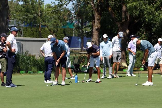 BMW International Open, Eichenried, 02.07.2025 Golf, BMW International Open, Eichenried, 02.07.2025, ProAm Turnier Bild: Spieler auf dem Puttinggreen Copyright: xBEAUTIFULxSPORTS NilsxKoepkex