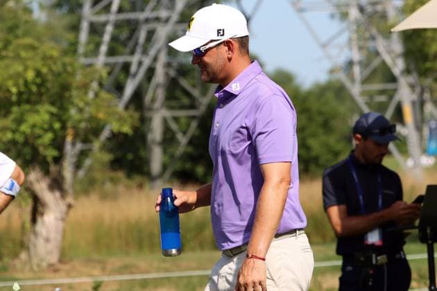 BMW International Open, Eichenried, 02.07.2025 Golf, BMW International Open, Eichenried, 02.07.2025, ProAm Turnier Bild: Bernd, Wiesberger (AUT) mit Getränk bei Hitze Copyright: xBEAUTIFULxSPORTS NilsxKoepkex