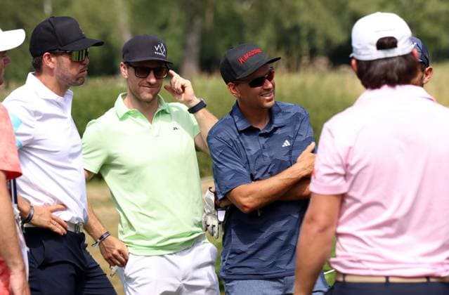 BMW International Open, Eichenried, 02.07.2025 Golf, BMW International Open, Eichenried, 02.07.2025, ProAm Turnier Bild: v.l.n.r. Tobias Wendl (Rennrodler), Tobias Arlt (Rennrodler), Michael Greis (ehemaliger Biathlet) und im Rücken Darius van Driel (Profigolfer) Copyright: xBEAUTIFULxSPORTS NilsxKoepkex