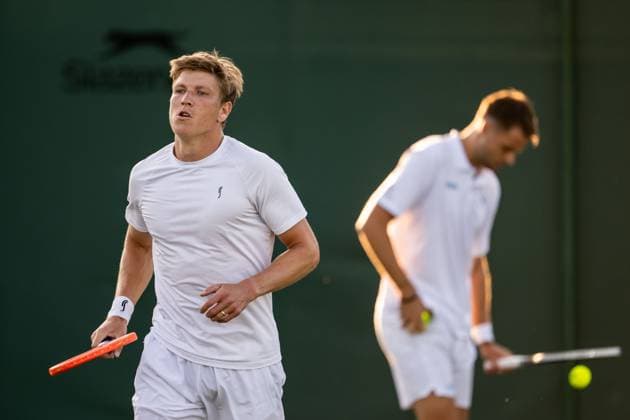 250702 AndrÃ Göransson of Sweden and Sem Verbeek of Netherlands compete in a second round doubles tennis match during day 3 of Wimbledon on July 2, 2025 in London . Photo: Petter Arvidson BILDBYRAN kod PA PA1047 tennis wimbledon day 3 bbeng sverige Copyright: PETTERxARVIDSON BB250702PA101