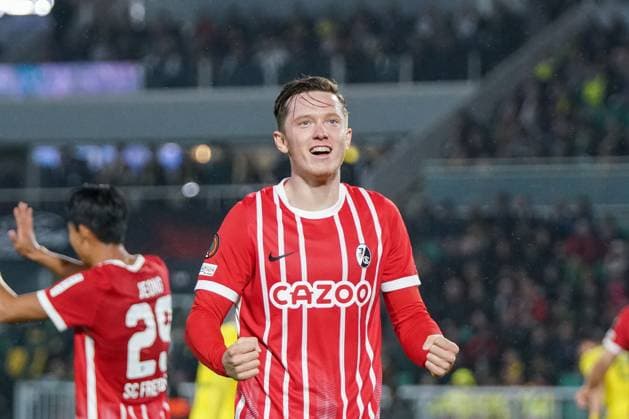 Michael Gregoritsch (SC Freiburg, 38) Torjubel in der Europa League - Archiv RECORD DATE NOT STATED - *** Michael Gregoritsch SC Freiburg, 38 goal celebration in the Europa League Archive RECORD DATE NOT STATED Copyright: xArnexAmbergx